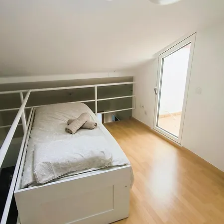 Apartment El Loft Del Casco By Alogest